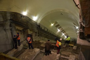 Ремонтные работы на станции метро "Бауманская"
